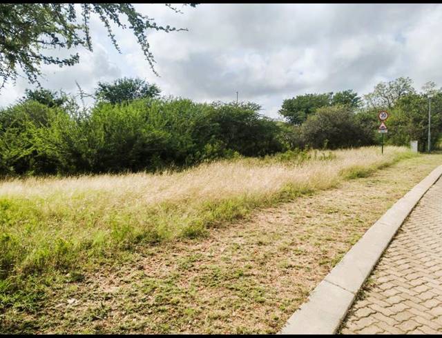 LAND FOR SALE IN CELTIC LODGE ECO ESTATE